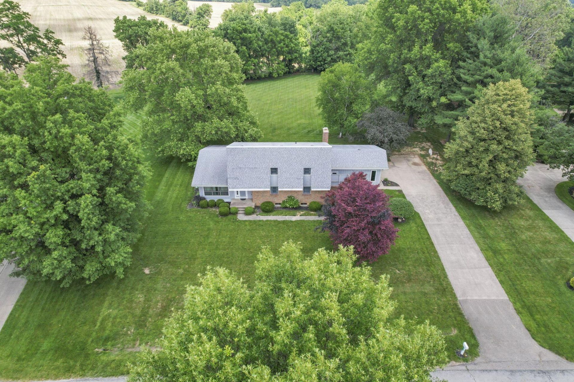 2351 Scenic Drive Ne, Lancaster, OH 43130 Main Photo