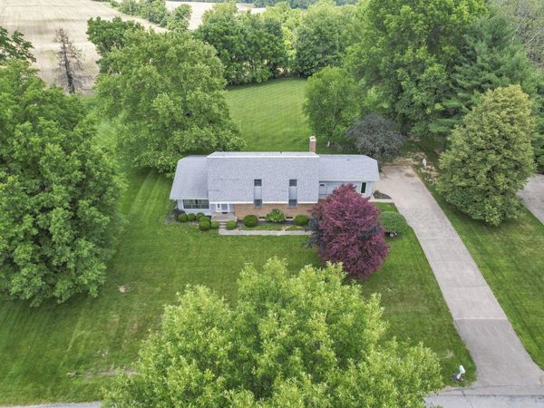 2351 Scenic Drive NE, Lancaster, OH 43130
