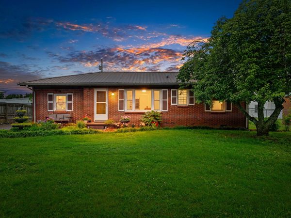 135 Barbara Ave, Gallatin, TN 37066
