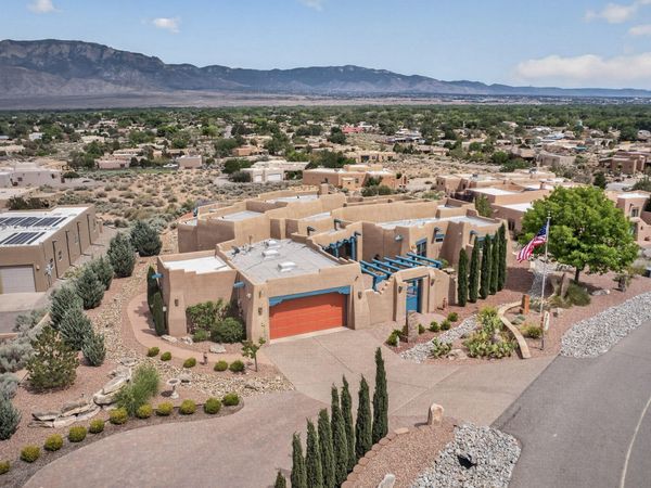 480 Valle Vista Road, Corrales, NM 87048