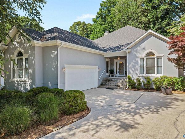 21 Ridgewood Circle, Cherokee Ridge, AL 35175