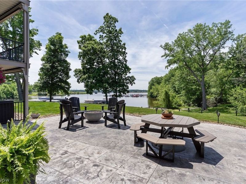 558 Bayshore Boulevard, Lake Milton, OH 44429 Photo 11