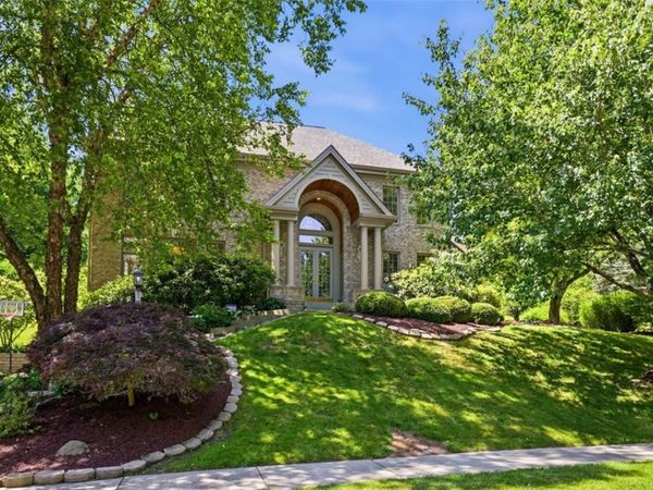 3007 W Grove Place, Gibsonia, PA 15044