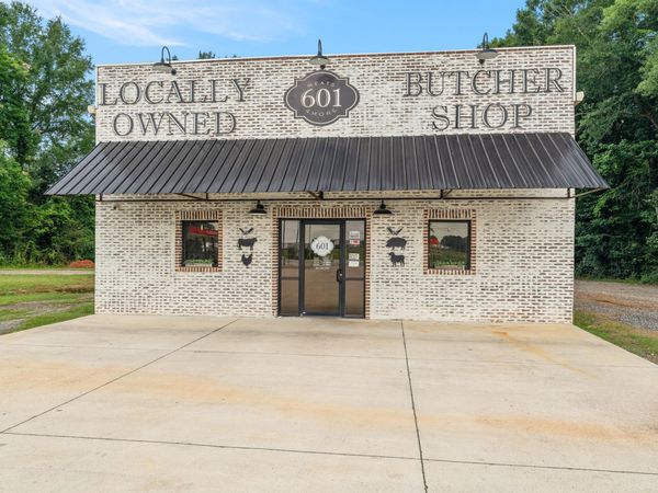 25 Monroe, Hattiesburg, MS 39401