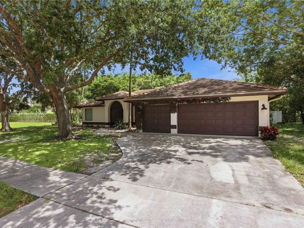 10821 Paso Fino Dr , Lake Worth, FL 33449