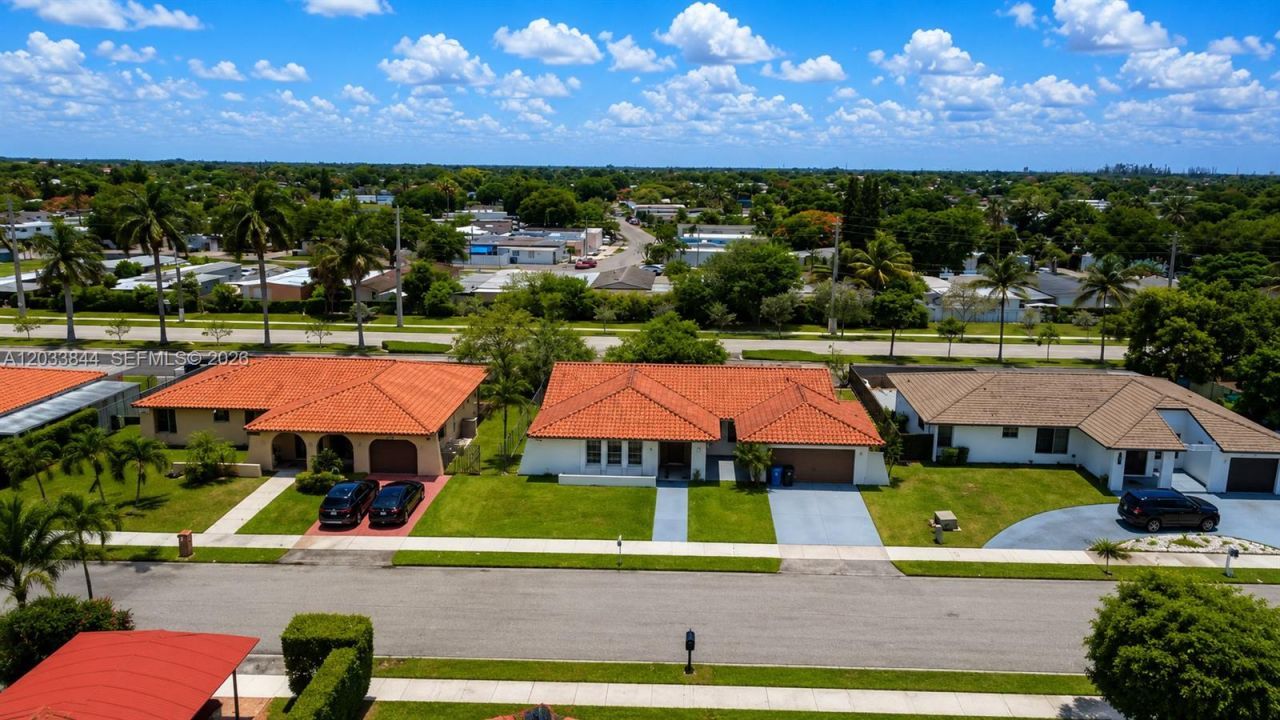 1330 SW 126th Pl, Miami, FL 33184 Photo