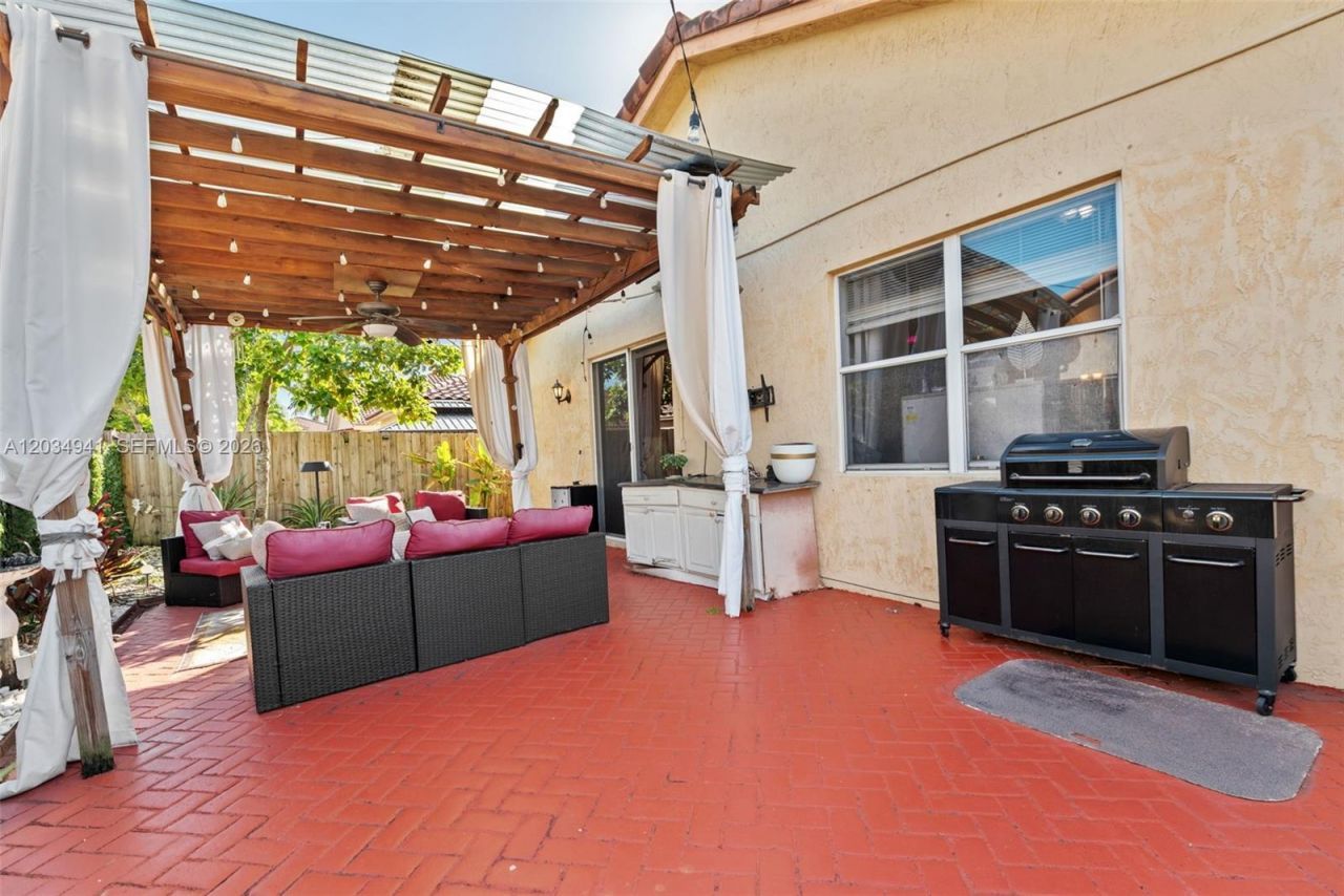 12870 SW 53rd St , Miramar, FL 33027 Photo