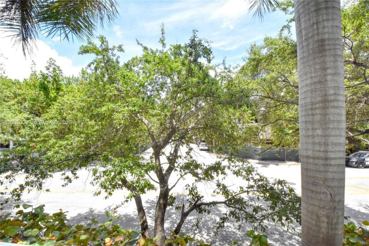 1428 West Ave , Unit 204, Miami Beach, FL 33139 Photo