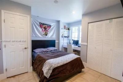 933 NW 106th Ave Cir , Miami, FL 33172 Photo