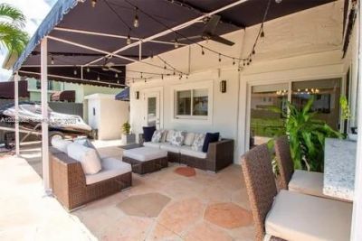 933 NW 106th Ave Cir , Miami, FL 33172 Photo