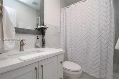 933 NW 106th Ave Cir , Miami, FL 33172 Photo