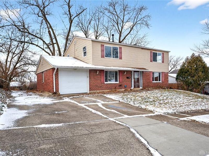 6308 Hemingway Road, Dayton, OH 45424 Photo 2
