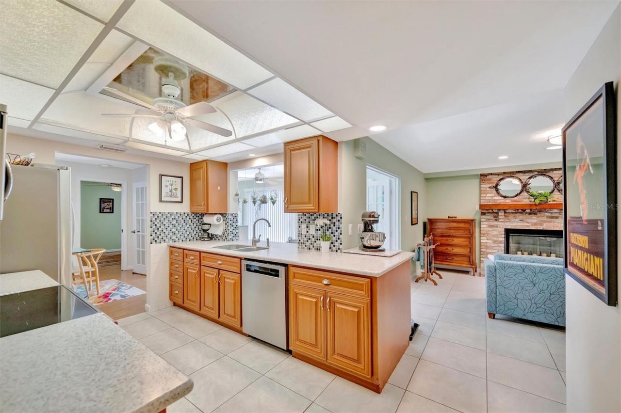 5729 Augusta Circle, Sarasota, FL 34238 Photo