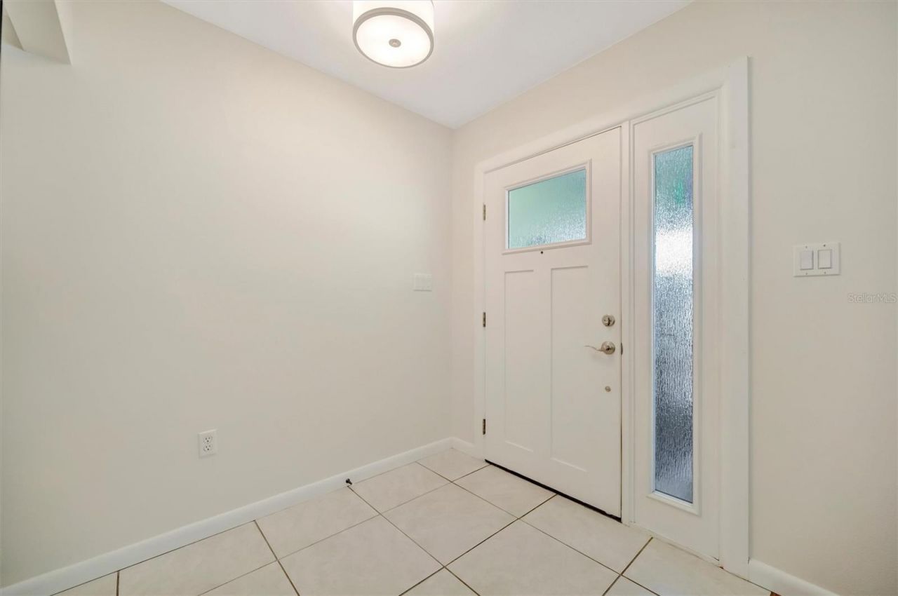 5729 Augusta Circle, Sarasota, FL 34238 Photo