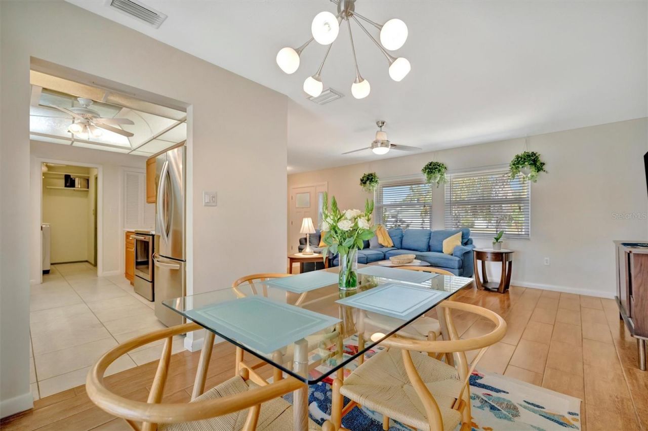 5729 Augusta Circle, Sarasota, FL 34238 Photo