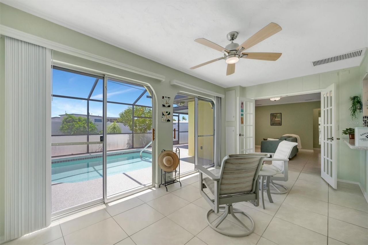 5729 Augusta Circle, Sarasota, FL 34238 Photo