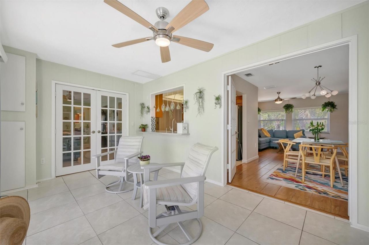 5729 Augusta Circle, Sarasota, FL 34238 Photo
