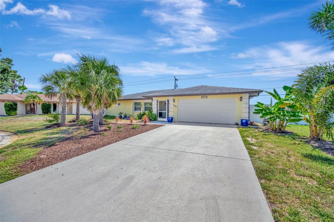 5729 Augusta Circle, Sarasota, FL 34238 Photo