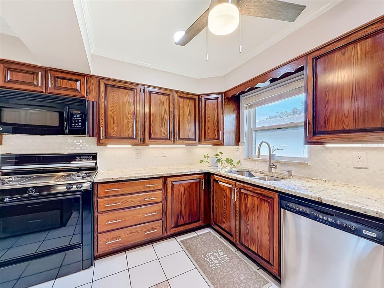 5020 The Oaks Circle , Edgewood, FL 32809 Photo