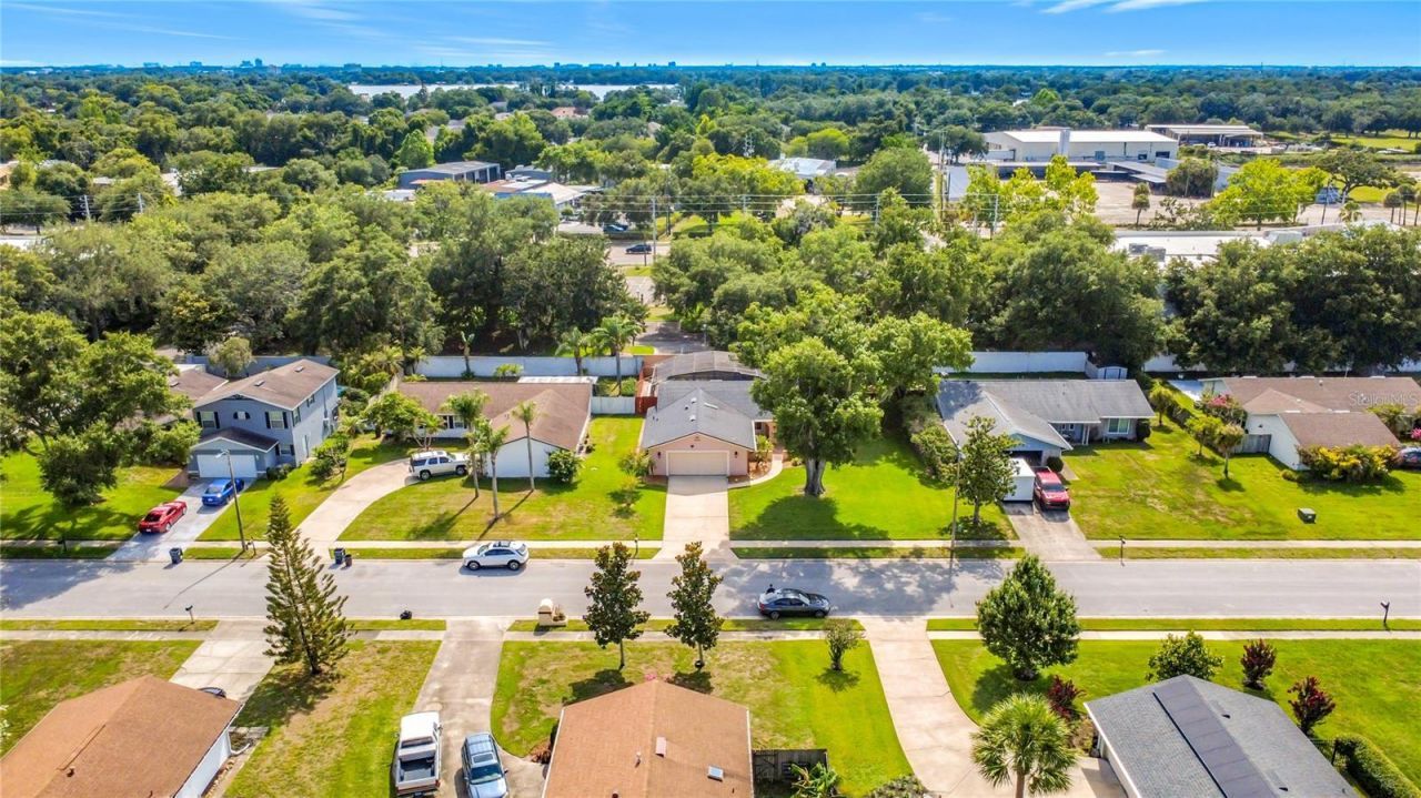 5020 The Oaks Circle , Edgewood, FL 32809 Photo