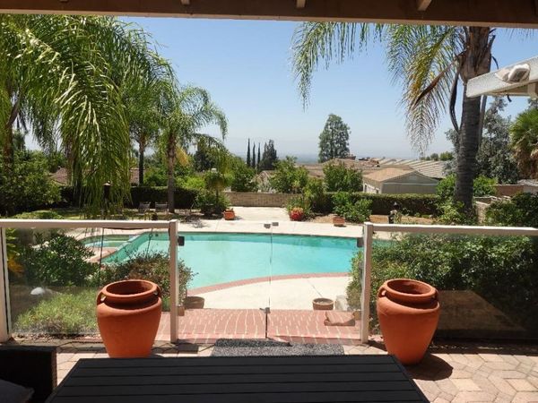 2534 E Vista, Upland, CA 91784