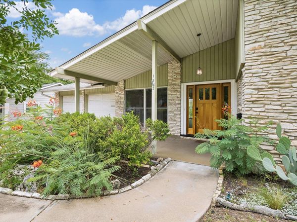 1902 Wooten DR, Austin, TX 78757