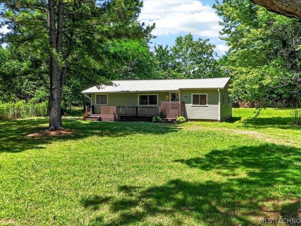 901 Morris Street , Pocola, OK 74902