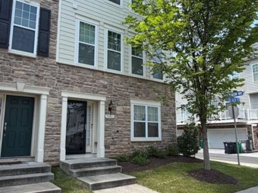 9801 Wood Glen Terrace , Lanham, MD 20706 Main Photo