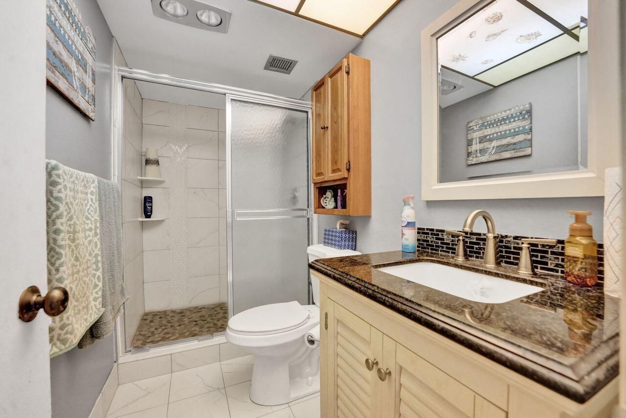 301 Lake Shore Drive, Unit 809, Lake Park, FL 33403 Photo