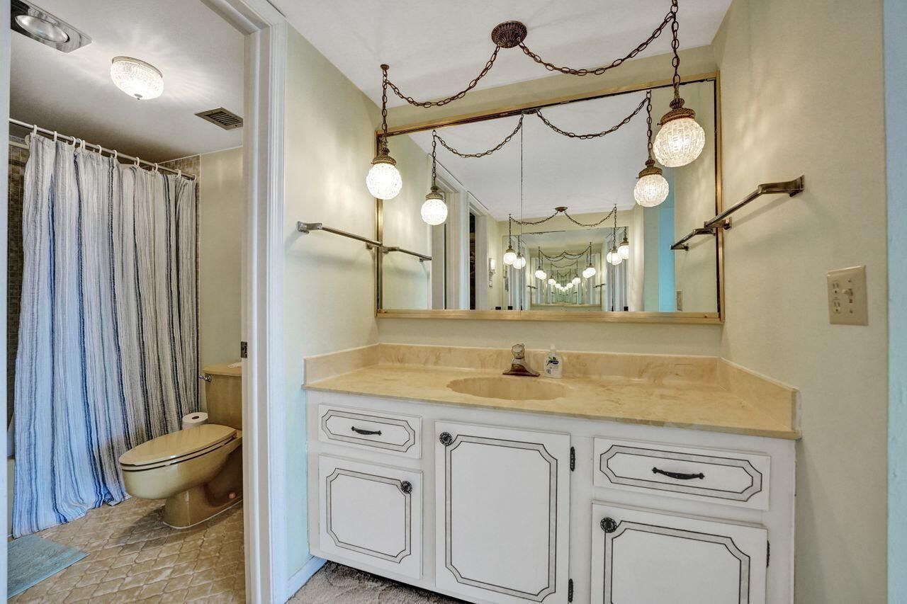 301 Lake Shore Drive, Unit 809, Lake Park, FL 33403 Photo