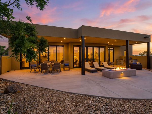 141 Paseo Aragon , Santa Fe, NM 87506