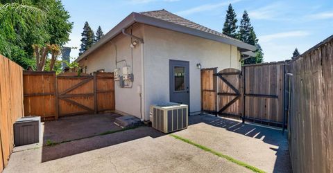 672 Cypress Run, Woodbridge, CA 95258 Photo