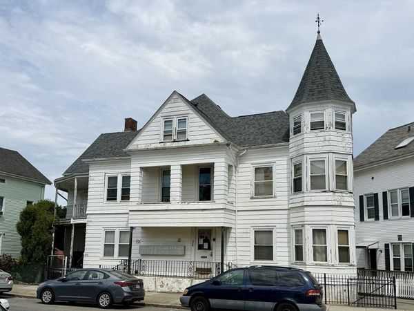 517 South Main St, Fall River, MA 02721