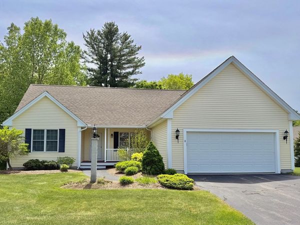 8 Beeston Lane, Unit 8, Methuen, MA 01844