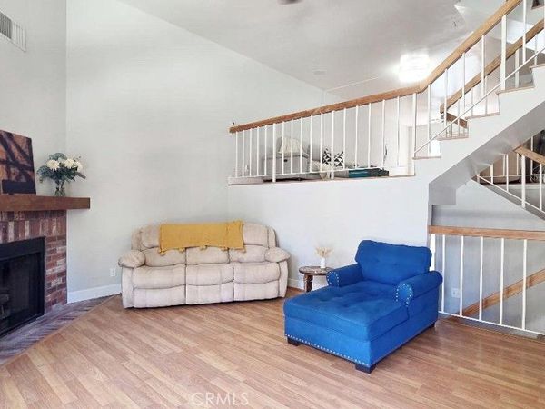 1913 Huntington Drive, Unit D, Duarte, CA 91010