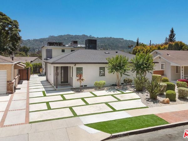 10744 Aqua Vista Street, Studio City, CA 91602
