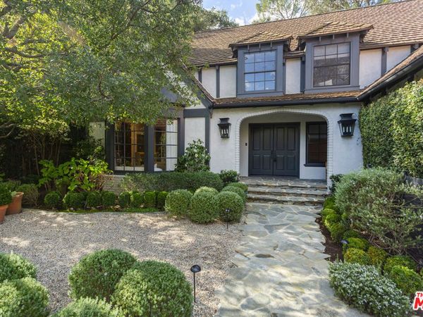13176 Boca De Canon Lane, Los Angeles, CA 90049