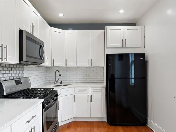 1129 221st , Bronx, NY 10469