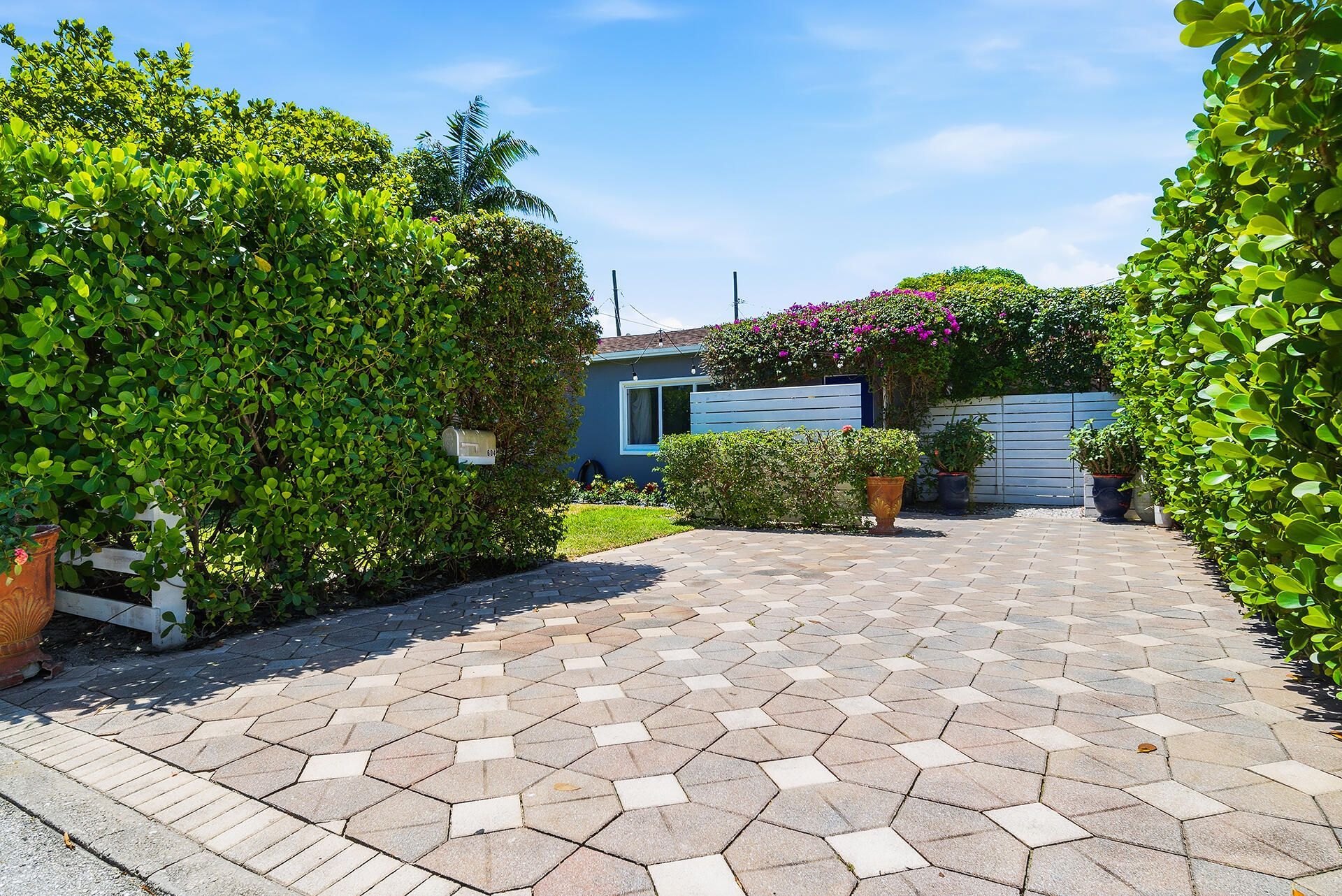 604 Piedmont Road, West Palm Beach, FL 33405 Photo