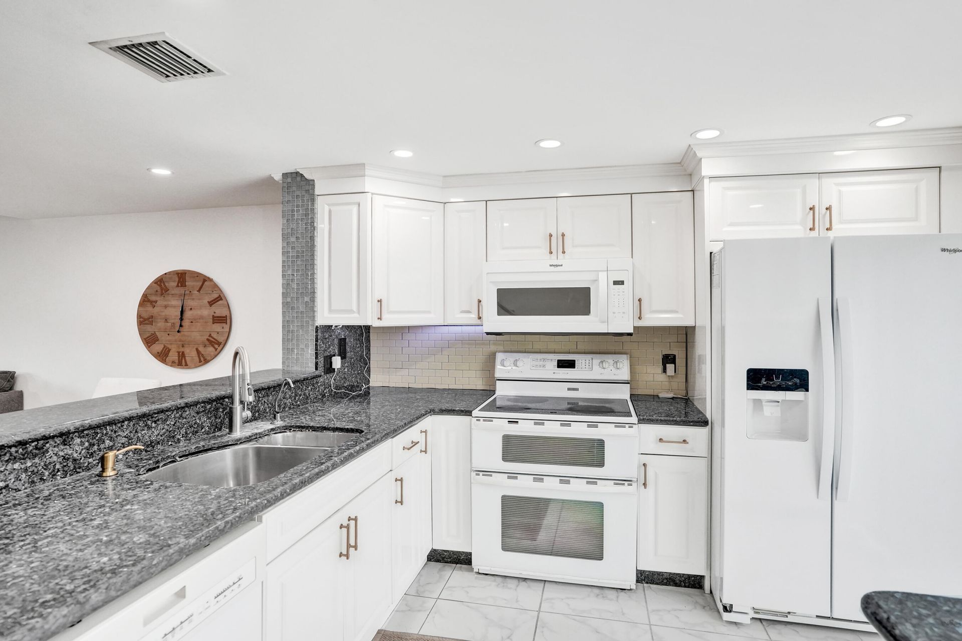 147 SW 3rd Street, Pompano Beach, FL 33060 Photo