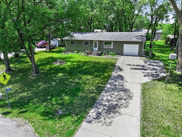 1808 E Golf Course Road NE, Alexandria, MN 56308