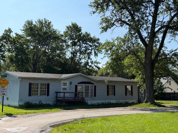 228 Lake Street , Buckeye Lake, OH 43008