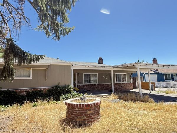 105 Greenbrae Drive, Sparks, NV 89431