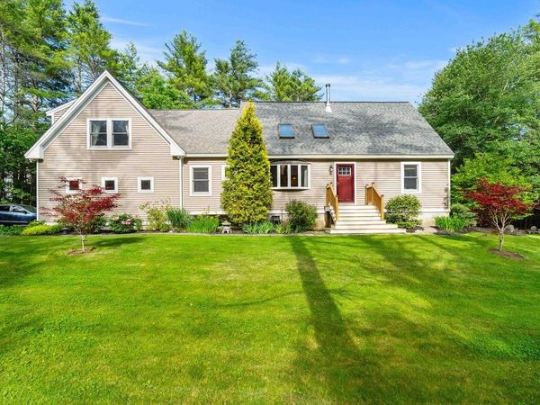 12 Doe Farm Lane, Newmarket, NH 03857