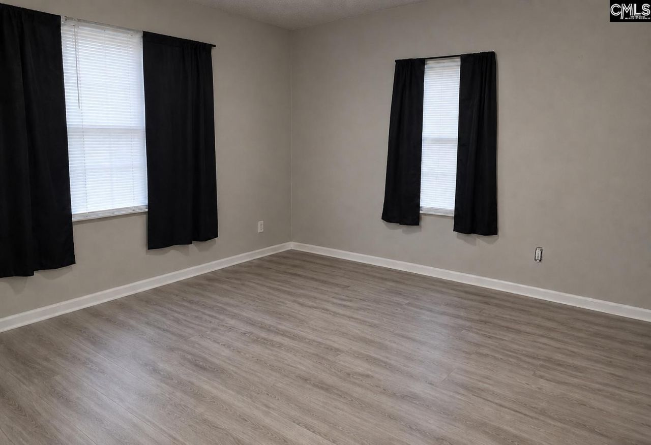 150 Crestwood Arch  Photo 10