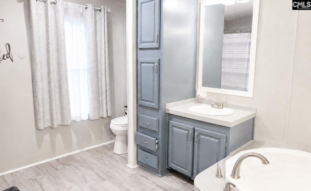 150 Crestwood Arch  Photo 12