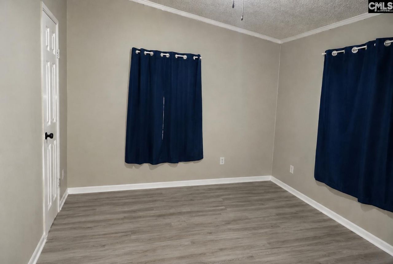 150 Crestwood Arch  Photo 9