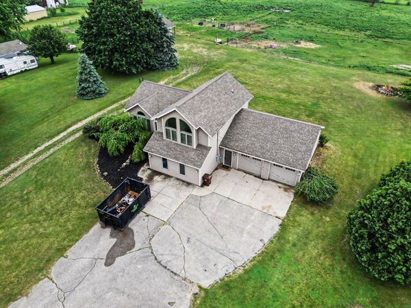 15530 Snauble Avenue NE, Cedar Springs, MI 49319