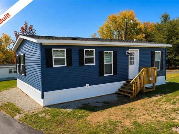 8323 Eagle Road, Unit 33, Kirtland, OH 44094