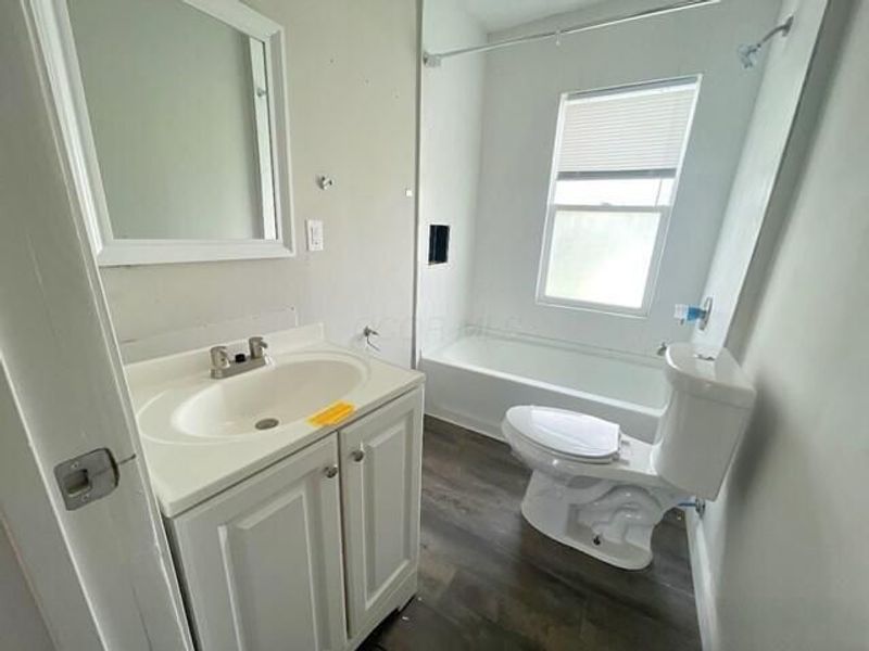 812 E Whittier Street , Columbus, OH 43206 Photo 6